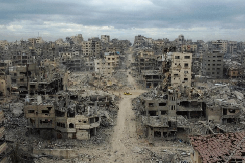 Ajuda começa a chegar a Gaza após garantia de liberação de reféns