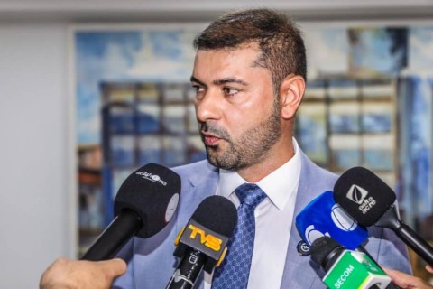 Nicolau nega pré-candidatura ao governo e diz que é candidato à reeleição