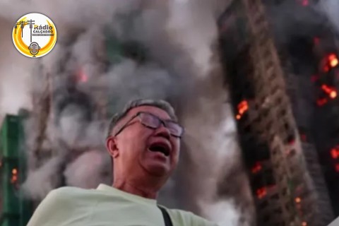 Governo de Hong Kong anuncia 13 prisões ligadas a incêndio em condomínio de arranha-céus que deixou 151 mortos
