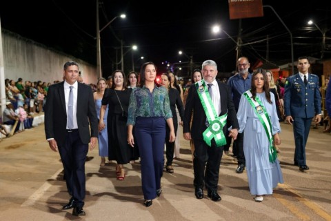 DESFILE CÍVICO
